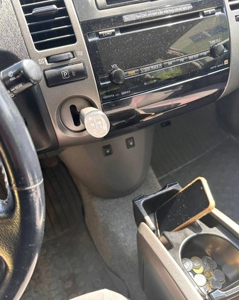 Toyota Prius cena 26000 przebieg: 280000, rok produkcji 2008 z Poznań małe 37